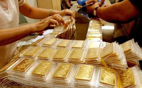 Giá vàng SJC ‘lao dốc’ bất thường, thấp nhất thị trường