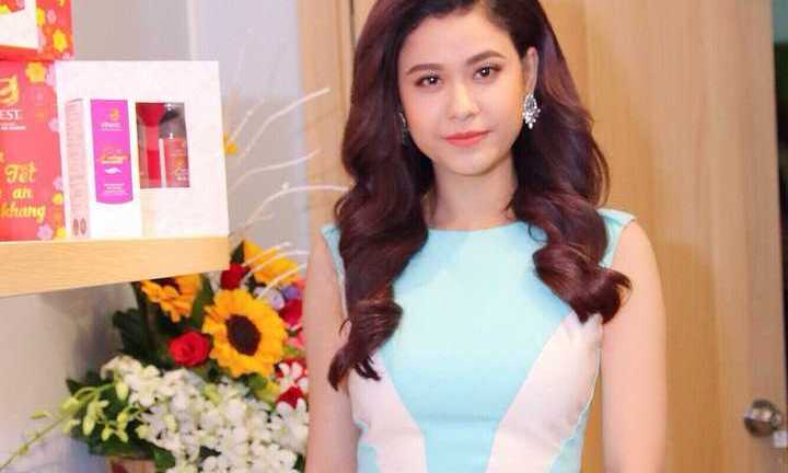 Trương Quỳnh Anh khoe nhan sắc 'gái một con' rạng rỡ