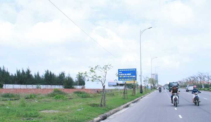 Người đứng tên 12 lô đất ở Đà Nẵng tiết lộ bất ngờ