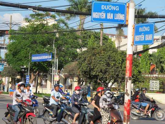 Cảnh sát 113 rủ bạn đi 'làm tiền' người dân vi phạm giao thông