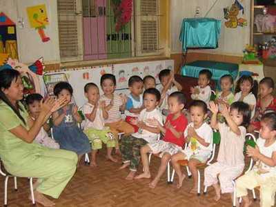 Gần 100 giáo viên chưa được chuyển ngạch lương, Sở Nội vụ trần tình