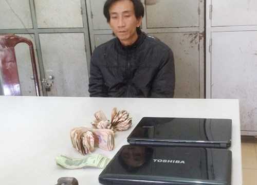 Dùng đèn khò phá két sắt, làm biến dạng hơn 50 triệu đồng