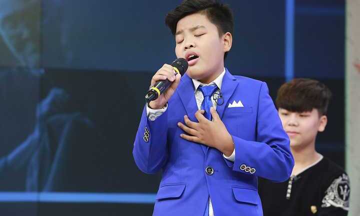 Á quân Giọng hát Việt nhí Tiến Quang tham gia Bữa trưa vui vẻ