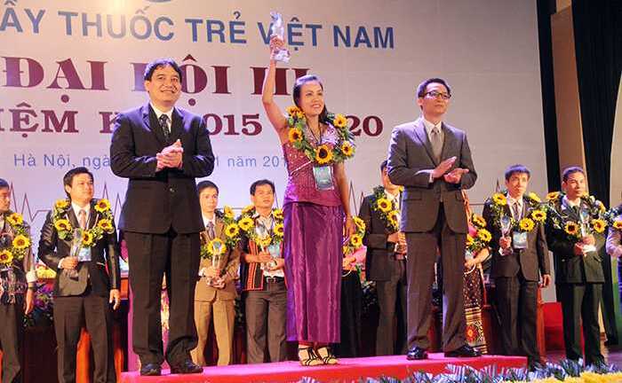 Vinh danh 30 thầy thuốc trẻ 'bám bản' xuất sắc 2015