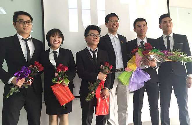 Sinh viên khởi nghiệp từ đồ án tra cứu thông tin xe hơi