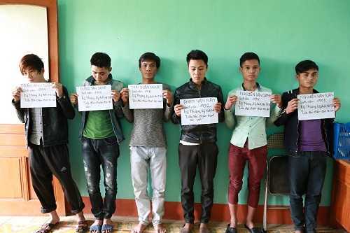 Nhóm 9x giả danh nhân viên ngân hàng đi lừa đảo