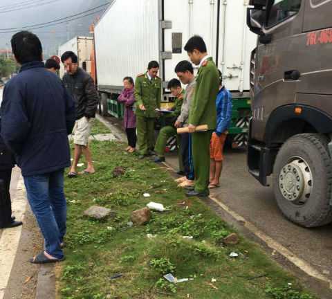 Đi tìm chồng, một phụ nữ bị 'yêu râu xanh' hiếp dâm giữa đường