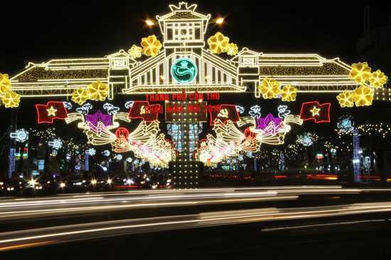 Cần Thơ rực rỡ sắc màu đón mừng năm mới