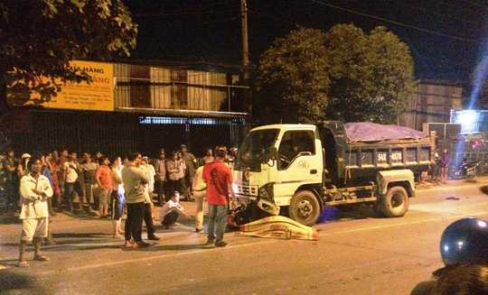 Đi lấy tiền Tết, người đàn ông bị xe tông chết thương tâm