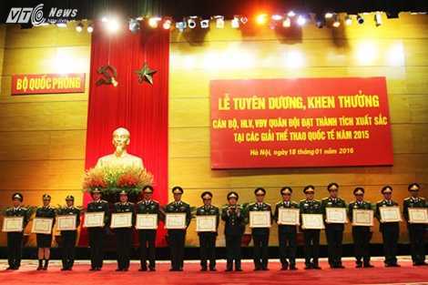 Bộ Quốc phòng tuyên dương các vận động viên xuất sắc năm 2015