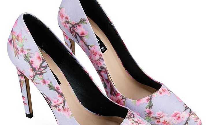 Chọn giày theo bảng màu sắc Pantone 2016