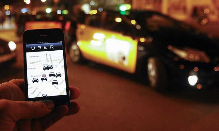 Uber ra quy định mới, tài xế đình công