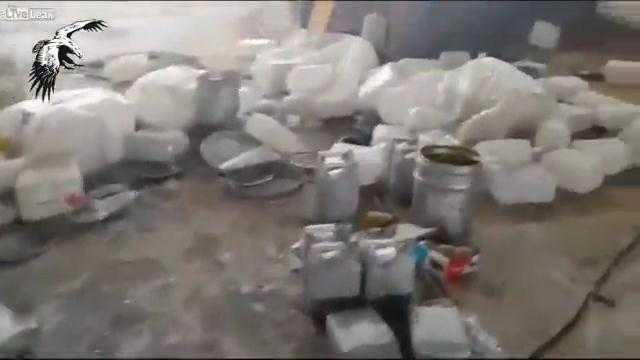 Mục sở thị kho sản xuất bom 'liều chết' của phiến quân IS