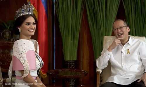 Hoa hậu Hoàn vũ 2015 diện kiến tổng thống Philippines sau tin đồn hẹn hò