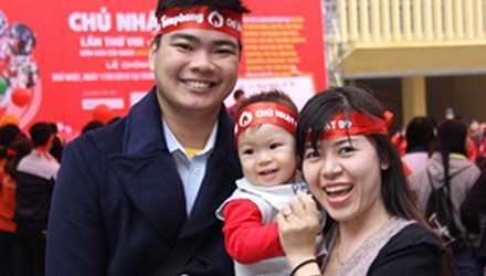 Người tiếp lửa cho tinh thần Chủ nhật Đỏ