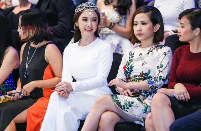 Trương Ngọc Ánh, Angela Phương Trinh sành điệu trên thảm đỏ