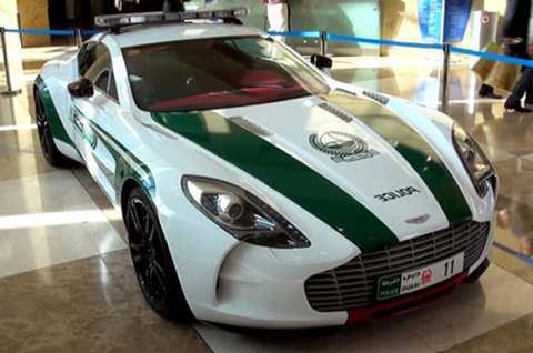 Danh sách siêu xe đáng thèm khát nhất của cảnh sát Dubai