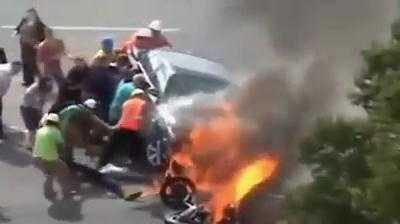 Ấm lòng clip chứng minh tình người vẫn tồn tại