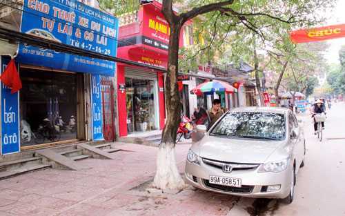 Thuê xe tự lái: Giá lên từng ngày, nhanh tay còn kịp