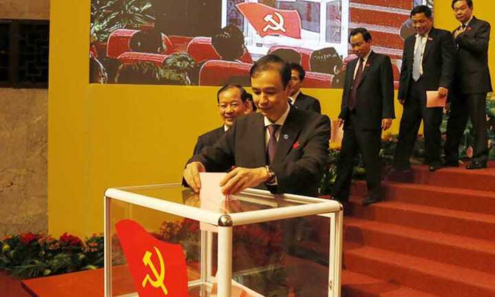 Hôm nay trao quyết định phân công Bí thư Hà Nội, TP.HCM