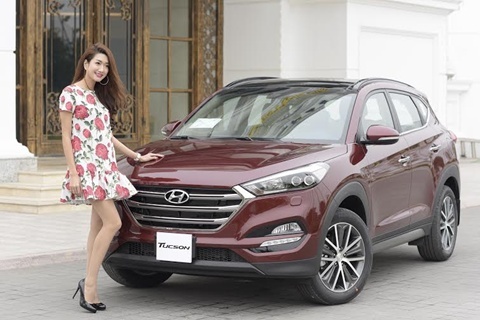 Chiêm ngưỡng người đẹp đọ dáng cùng Hyundai Tucson 2016