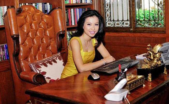 Độ giàu có khó đo đếm của hoa hậu Ngô Mỹ Uyên