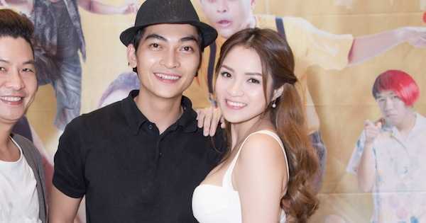 Thuỷ Top trễ nải khoe vòng một quyến rũ bên Khương Ngọc