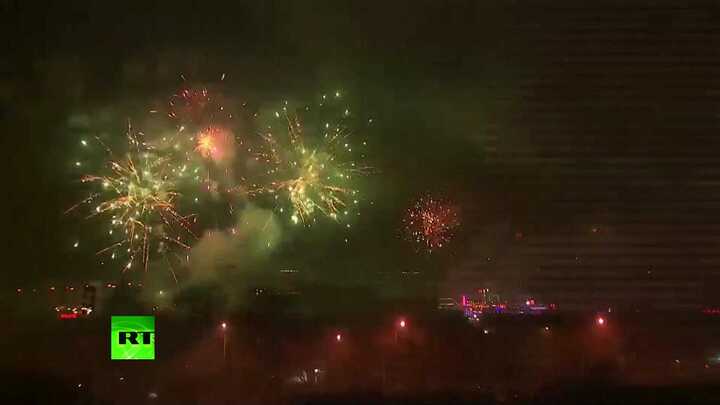 Clip: Pháo hoa rực trời Bắc Kinh phút giao thừa Bính Thân