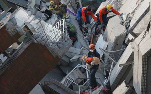 Có điềm báo trước trong vụ sập nhà ở Đài Loan?