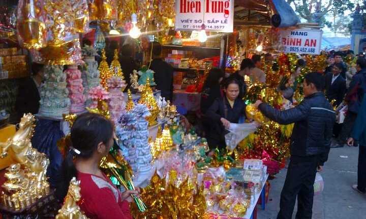 Những dịch vụ tranh thủ 'chặt chém' những ngày đầu năm