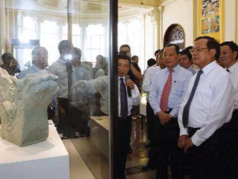 Cảnh sát bảo vệ kể về những chuyến hàng đặc biệt