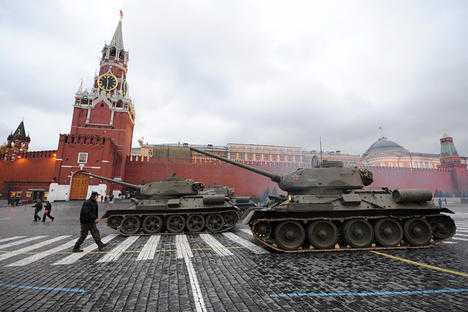 Bất ngờ phí bảo dưỡng xe tăng T-34 huyền thoại của Nga