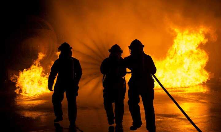 Khám phá quá trình cho 'ra lò' một lính cứu hỏa thiện chiến