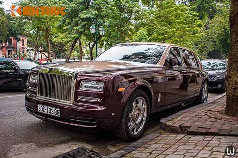 Siêu xe Rolls-Royce đắt nhất Việt Nam 'khoe dáng' ở Hà Nội