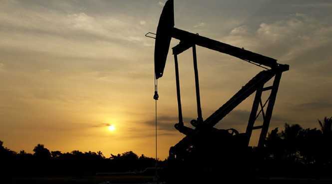 Venezuela trên bờ vực vỡ nợ vì giá dầu quá thấp