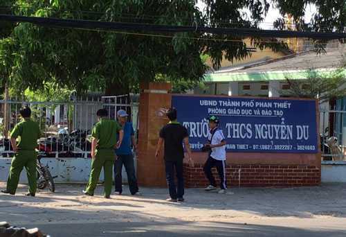 Tin mới nhất vụ nam sinh lớp 9 bị giết trước cổng trường