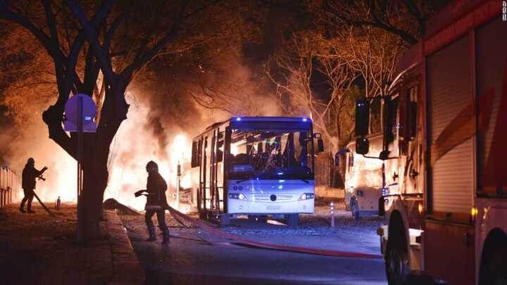 Thổ Nhĩ Kỳ không kích doanh trại người Kurd, ‘rửa hận’ vụ đánh bom ở Ankara