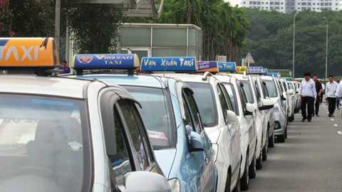 Cước taxi neo giá cao: Chủ tịch Hiệp hội Vận tải Hà Nội ‘ức’ giùm dân