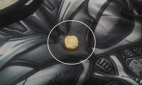 'Vật thể lạ trong áo Trung Quốc' khiến bé trai ngất xỉu: Chuyên gia nêu nghi vấn