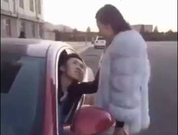 Clip: Mắc lừa gái xinh, ‘thiếu gia’ mất trắng điện thoại và siêu xe