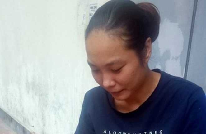 Nhà vô địch SEA Games đi nhổ cỏ: 5 năm vẫn phải bò trong đau đớn