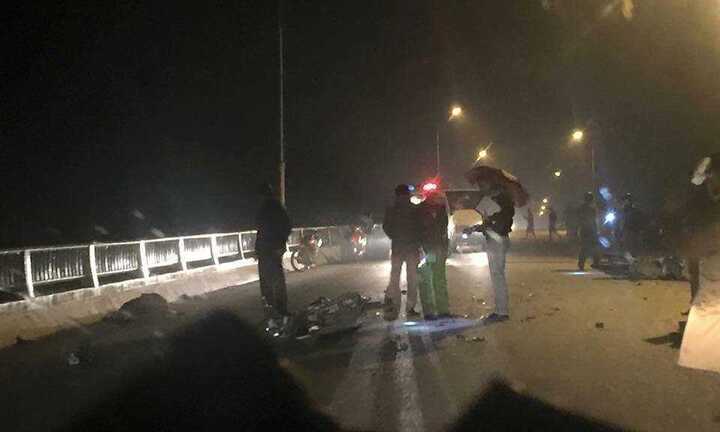 Rủ nhau tăng tốc, 2 thanh niên tự tông vào nhau tử vong