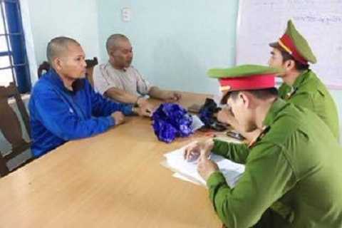 Lừa bán đá thiên thạch 'dởm' rồi cướp tài sản