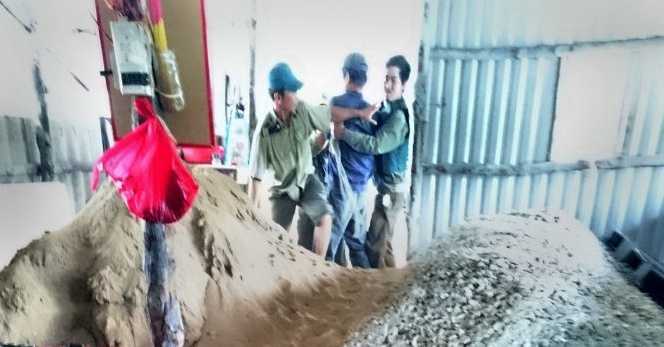 Lực lượng bảo vệ rừng ngang nhiên trói tay, đánh đập người