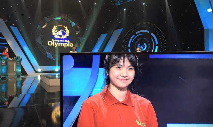 Nữ sinh xinh đẹp làm 'náo loạn' Đường lên đỉnh Olympia là ai?