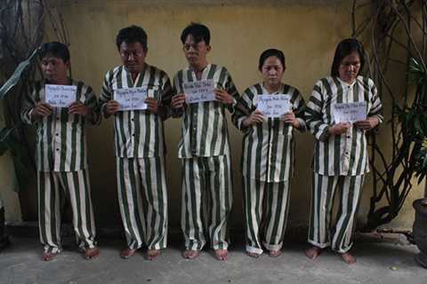 Hơn 70 công an vây bắt 20 đàn em của trùm giang hồ Tài 'sẹo'