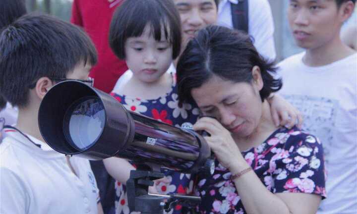 Ngày mai, người Hà Nội xem Nhật thực rõ nhất ở đâu?