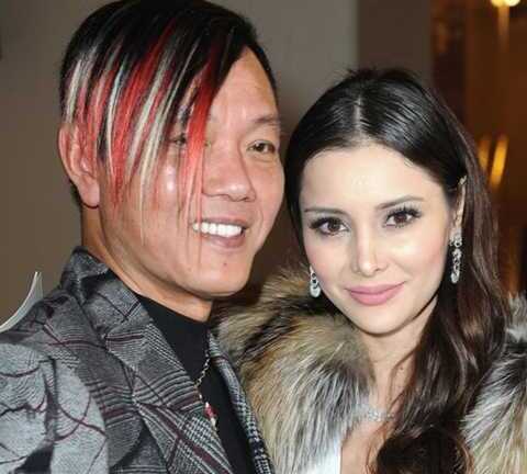 Chân dung tỷ phú Hong Kong 'ném' tiền mua 30 xe sang Rolls-Royce