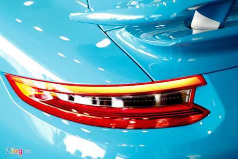 Chiếc Porsche đắt nhất vừa bán ở Việt Nam có gì?