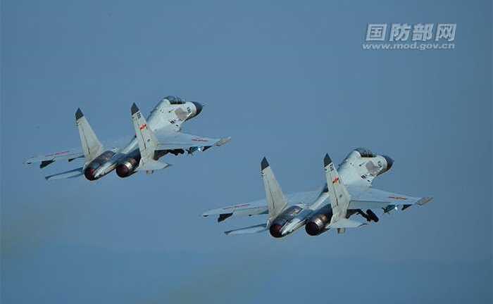 Trung Quốc cho chiến cơ J-11 huấn luyện ở Biển Đông